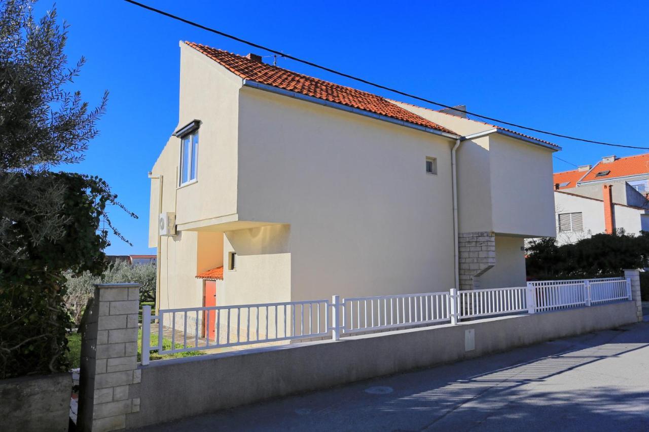 Apartments With A Parking Space Kastel Gomilica, Kastela - 19248 Exterior photo