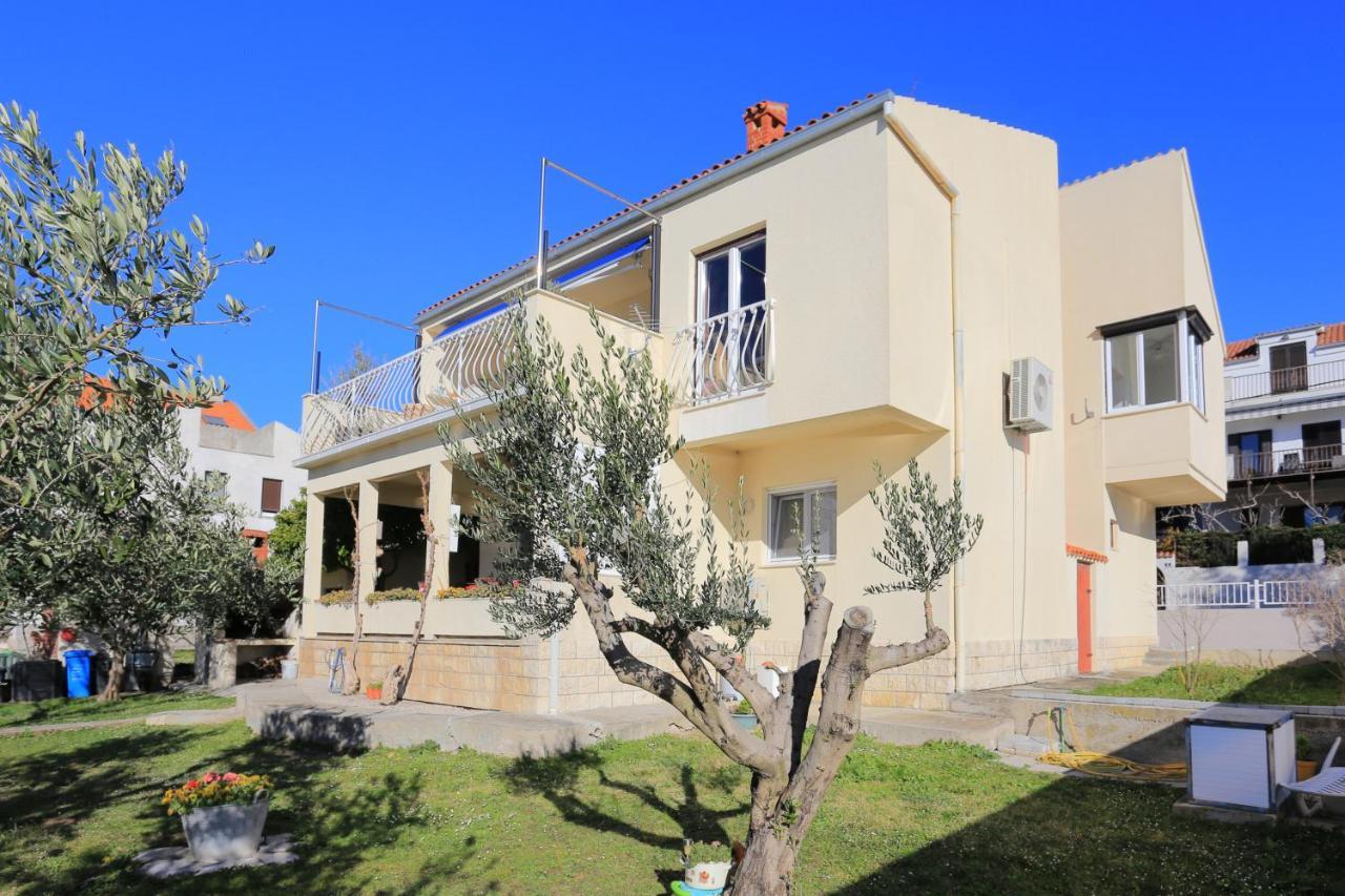 Apartments With A Parking Space Kastel Gomilica, Kastela - 19248 Exterior photo